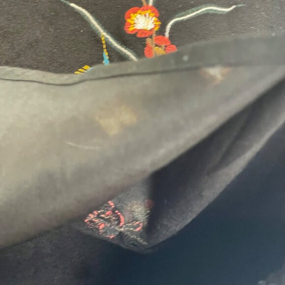 INC International Concepts Embroidered Blouse Women's Size Large Asymmetrical - Picture 11 of 11